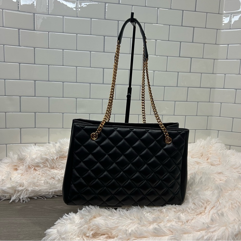 💕Host Pick💕 Versace Nappa Leather Medusa Tote Handbag - Picture 7 of 10